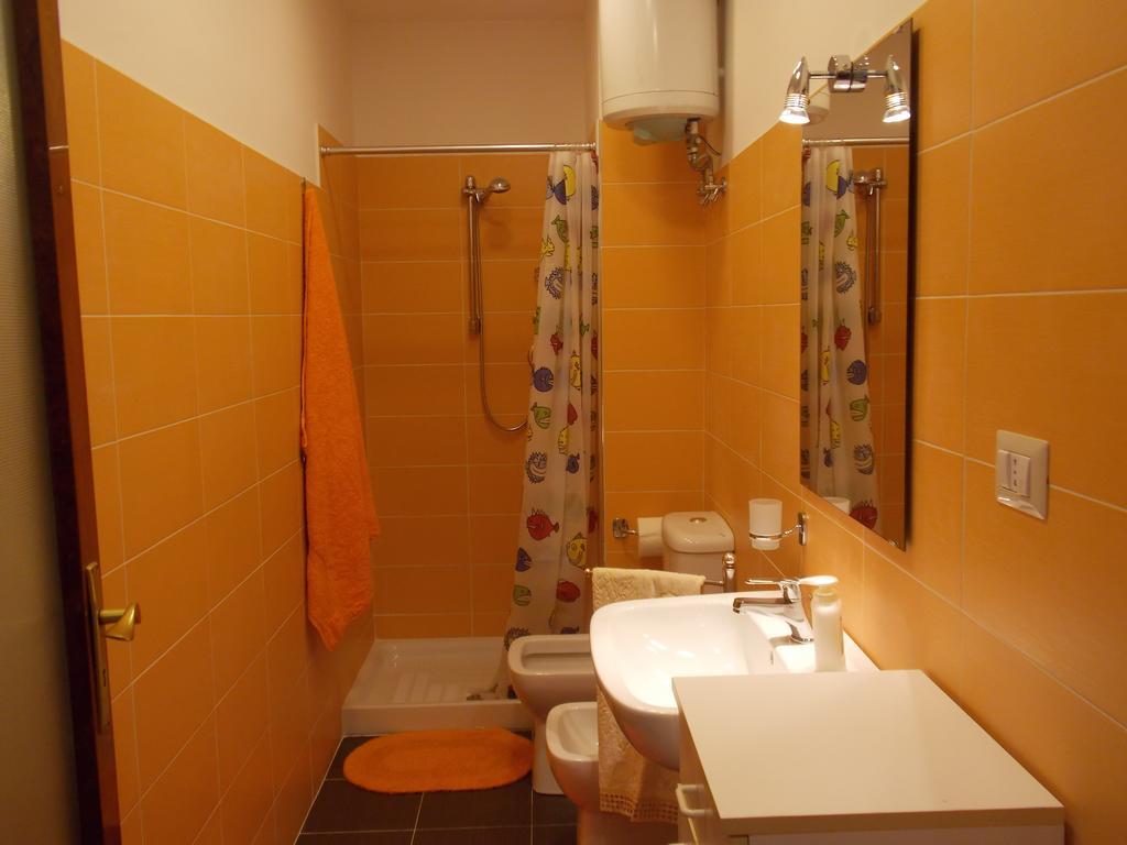 B&B Mariafrancesca Santa Teresa Di Riva Værelse billede